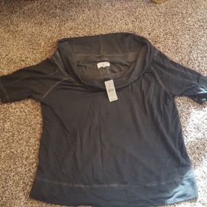 Size large petite Lou Grey off the shoulder top